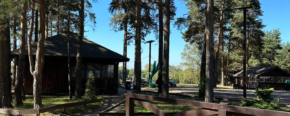 Озеро Гидра · Беседки