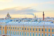 Дворцовая площадь для детей и их родителей