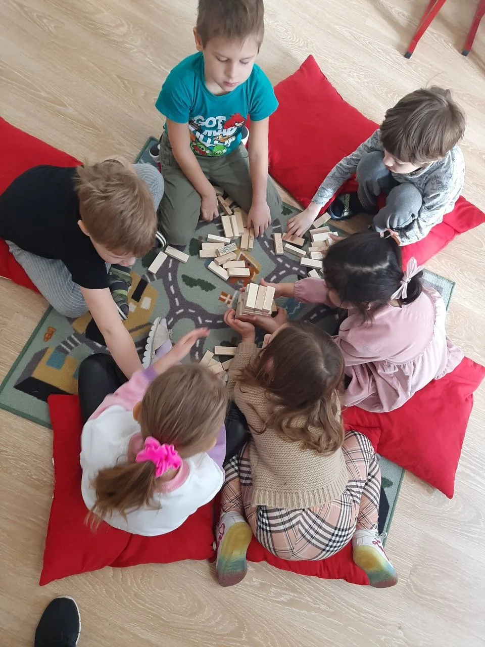 Детский центр и сад KidsUP, Kids UP
