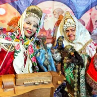 Афиша: В гостях у Петрушки. Потешный спектакль «Весёлый Петрушка»