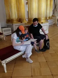 Зимний дворец для детей и их родителей