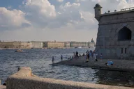 Без гида, но с зайцем — по Петропавловской крепости